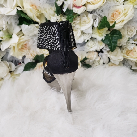 Black Studded Platform Heels - Picture 5 of 5